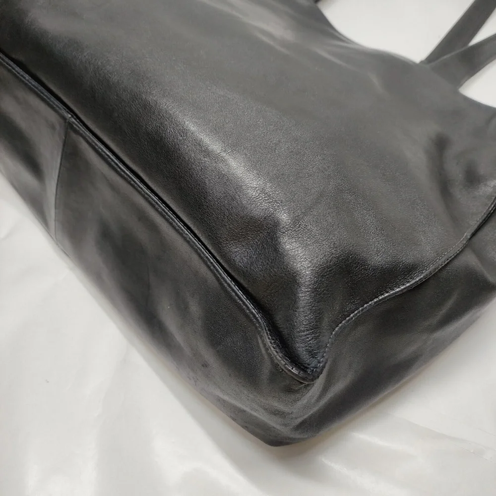 Chanel Tote Bag Black Leather